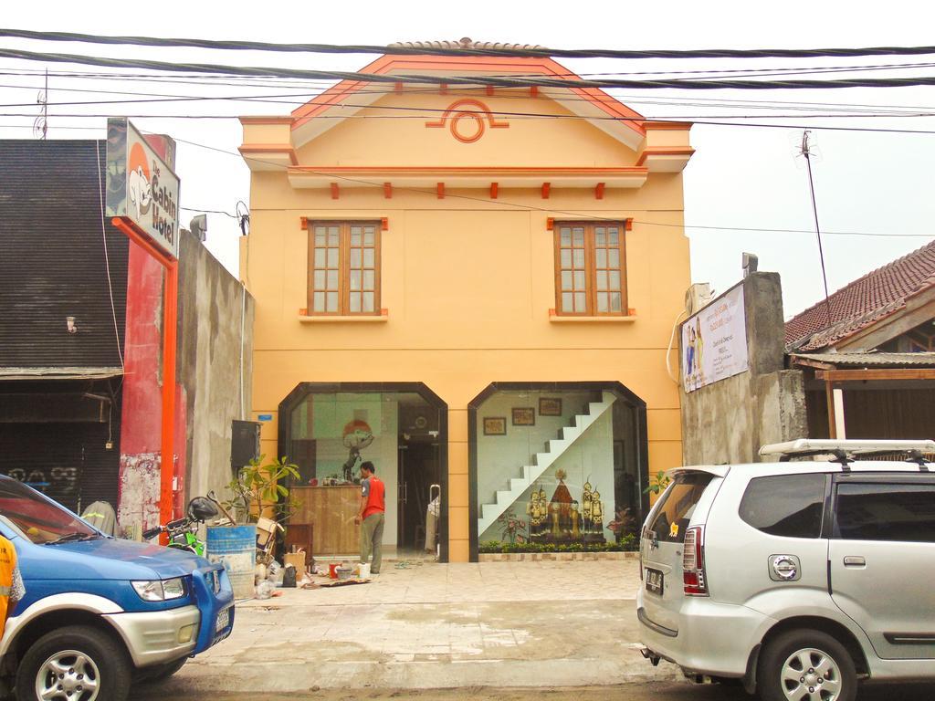 Cabin Hotel Bhayangkara Yogyakarta Exterior photo